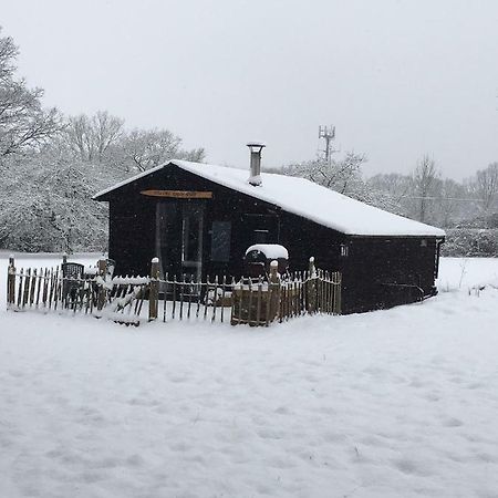 The Old Apple Shed Cosy Heated Cottage In A Meadow Close To The Charming Village Of Bethersden آشفورد المظهر الخارجي الصورة